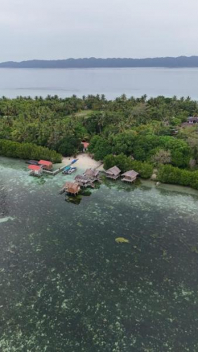 Arborek Diving Homestay R4